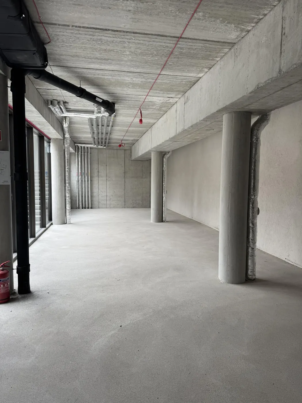 Betoninis pastato karkasas su kolonomis